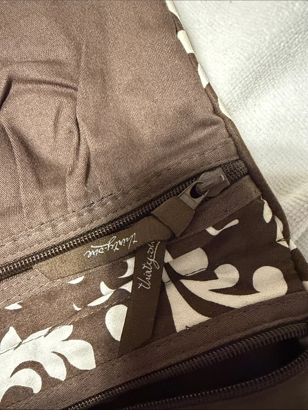 Vera Bradley Brown and Cream Floral Damask Cosmetic Case
